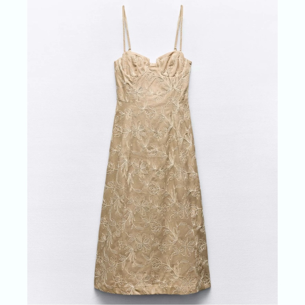 🤍Zara Beige Floral Midi Dress🤍